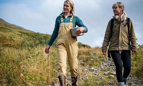 xtratuf salmon sisters canada